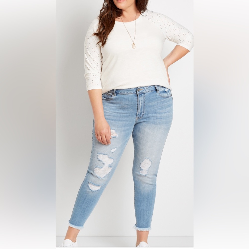 KanCan High Rise Light Wash Ripped Skinny Jean NWT Item#6